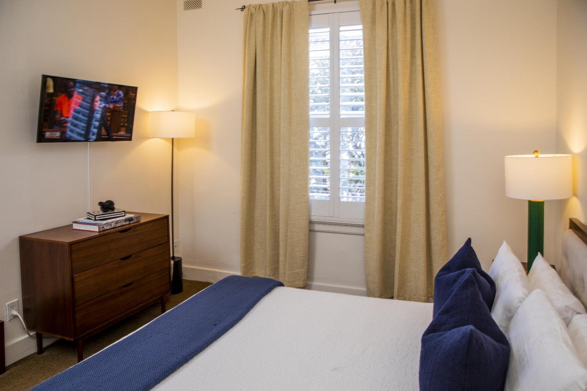 Washington Square Inn San Francisco Room photo