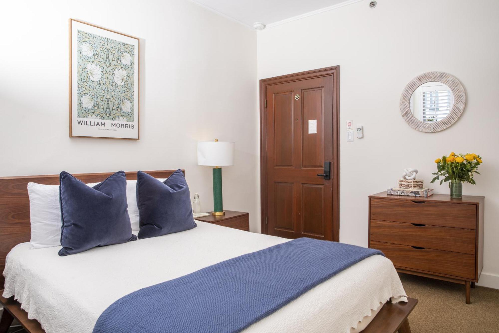 Washington Square Inn San Francisco Room photo
